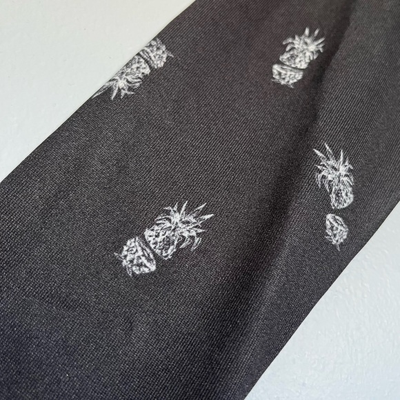 ROXY Pineapple Rashguard 🍍 - Picture 4 of 7